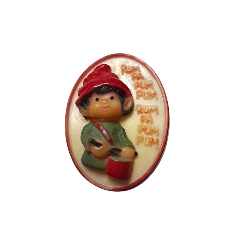 Vintage 1975 Hallmark Christmas Drummer Boy Lapel Pin Oval Design With Rum Pa Pu